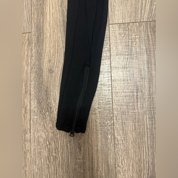 Rag & Bone Sunday Leggings w Logo & Ankle Zips. Size XS. - Picture 3 of 6